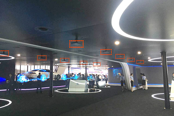 Directional speaker provides directional audio service for auto show